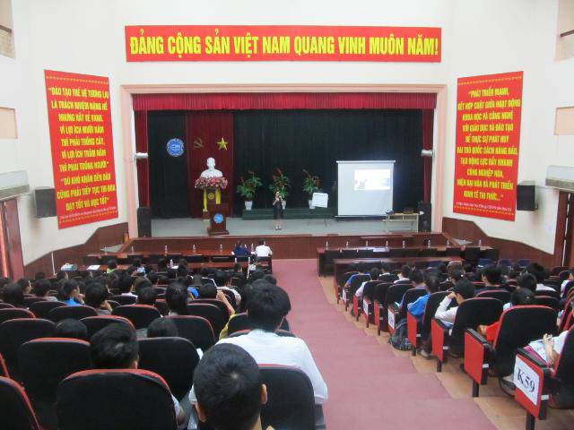 Sinh viên cần chuẩn bị kỹ năng gì cho hành trang khi ra trường